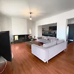 Downtown Luxury Apartment